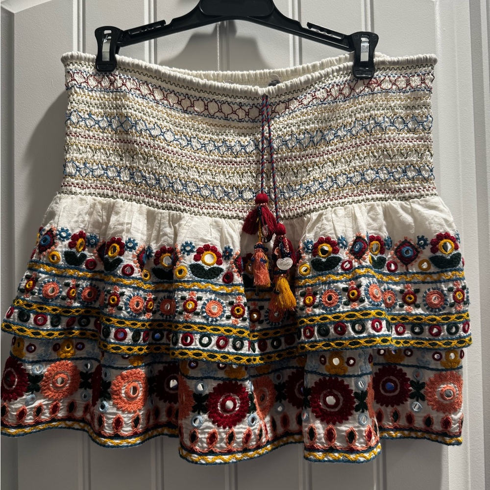 Zara Boho Embroidered White Tiered Mini Skirt